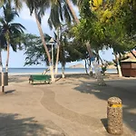 Apto A Pasos De La Playa Y Restaurantes